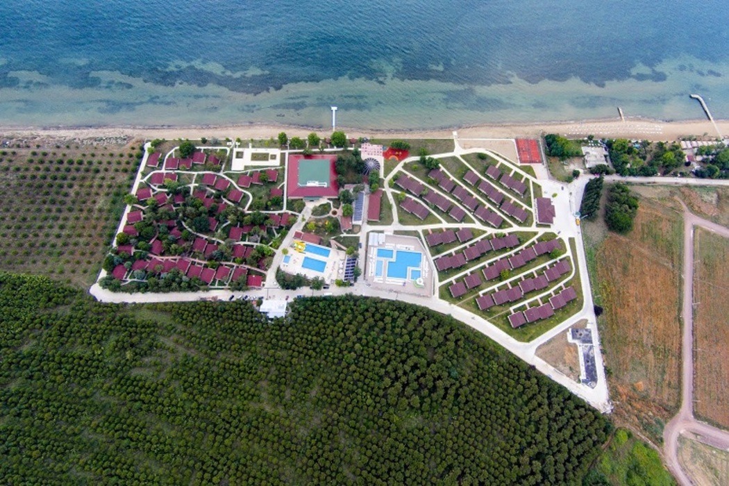 Rizom Assos Tatil Köyü